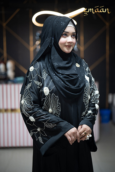 Classic Black Abaya